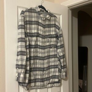 American Eagle lived in oversized flannel